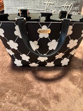 kate spade black and white floral-print tote